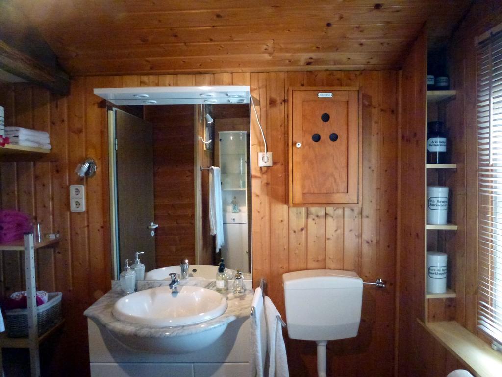Romantikzimmer Im Antiquariat Sonnschied Kamer foto
